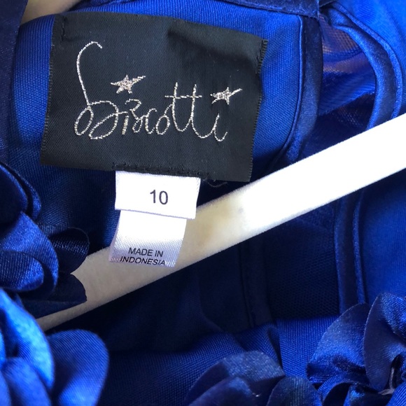 Beautiful Girl’s Dress! - Picture 7 of 8